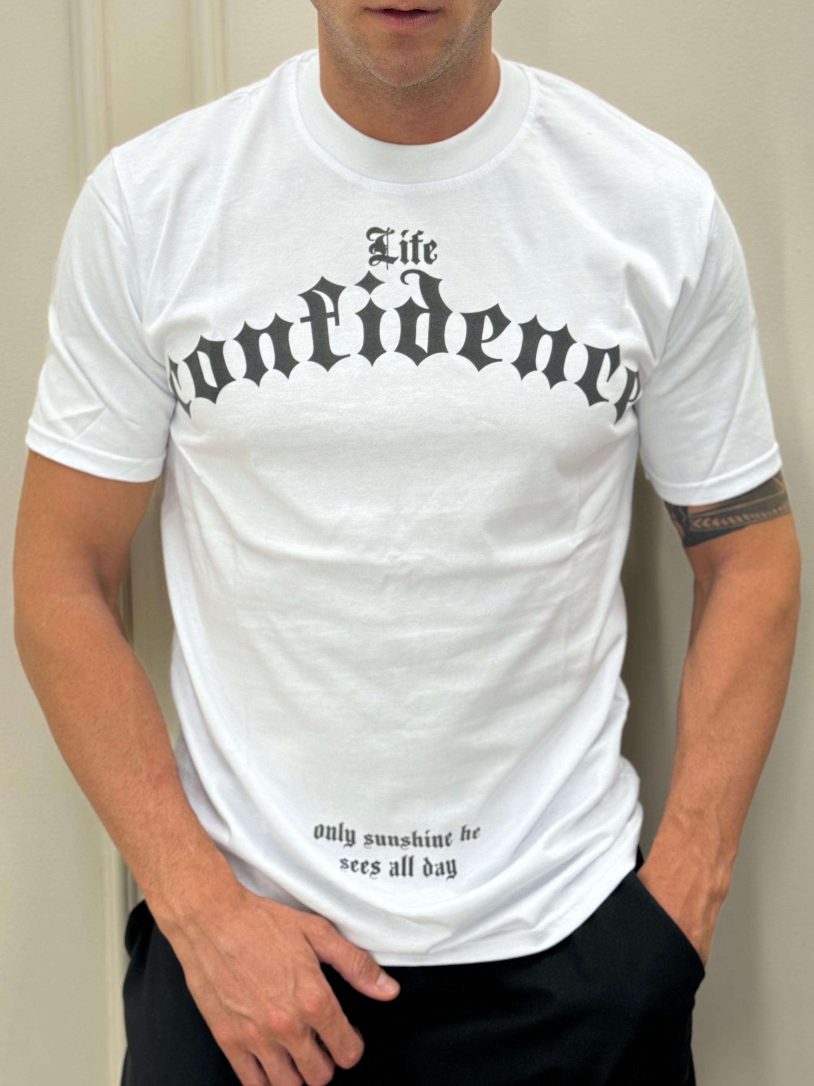 T-SHIRT CONFIDENCE