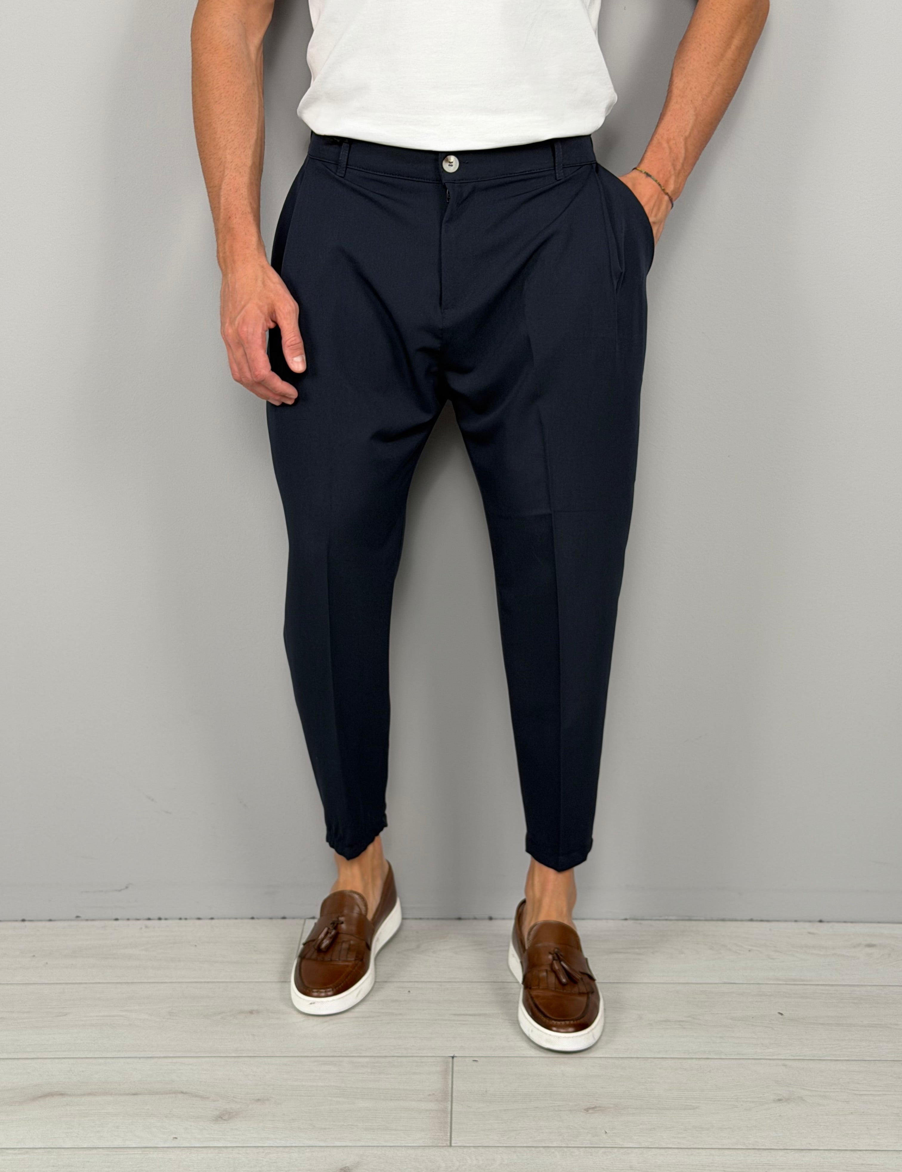 FOLLOW TROUSERS - BACK POCKET