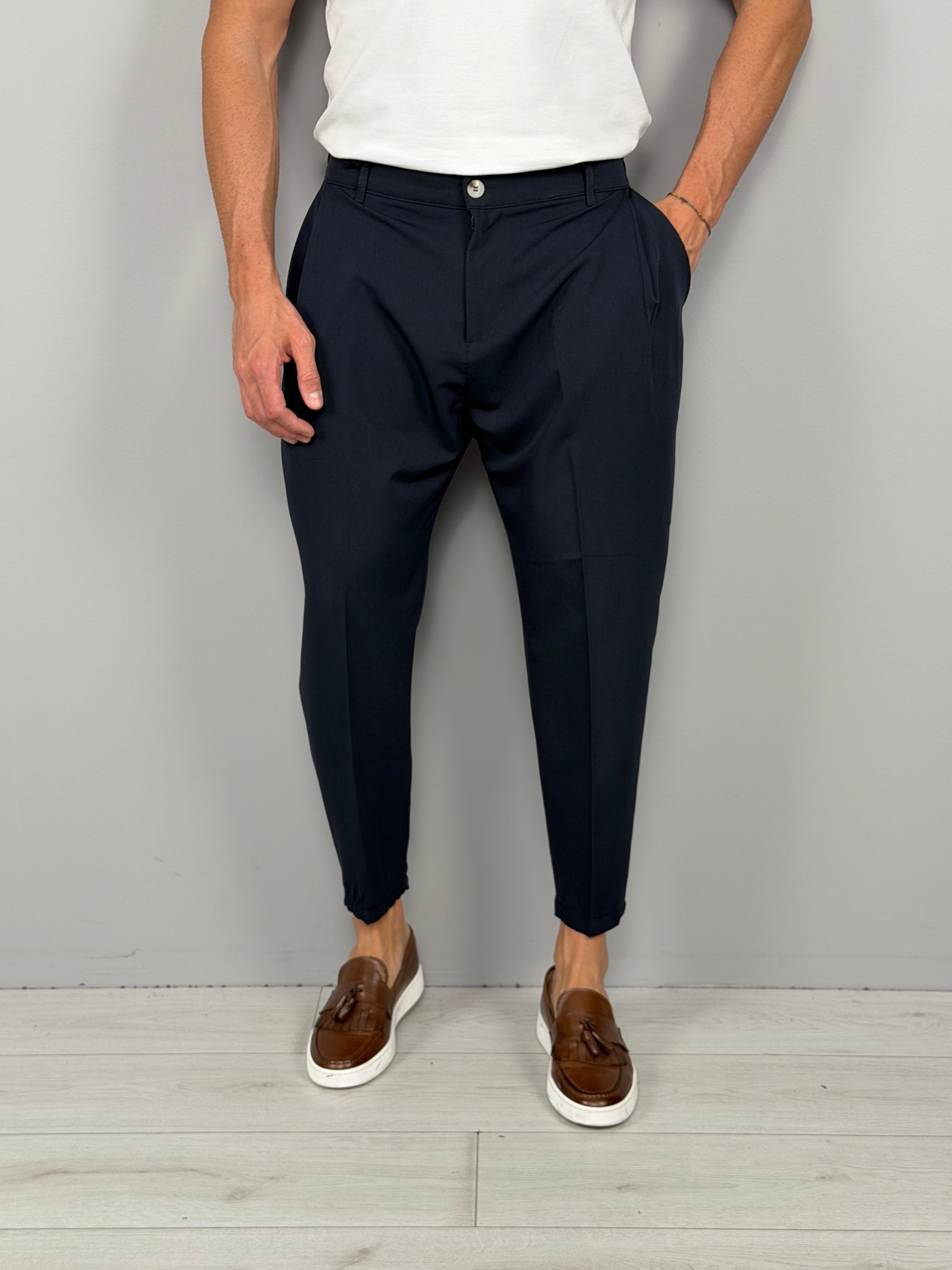 FOLLOW TROUSERS - BACK POCKET