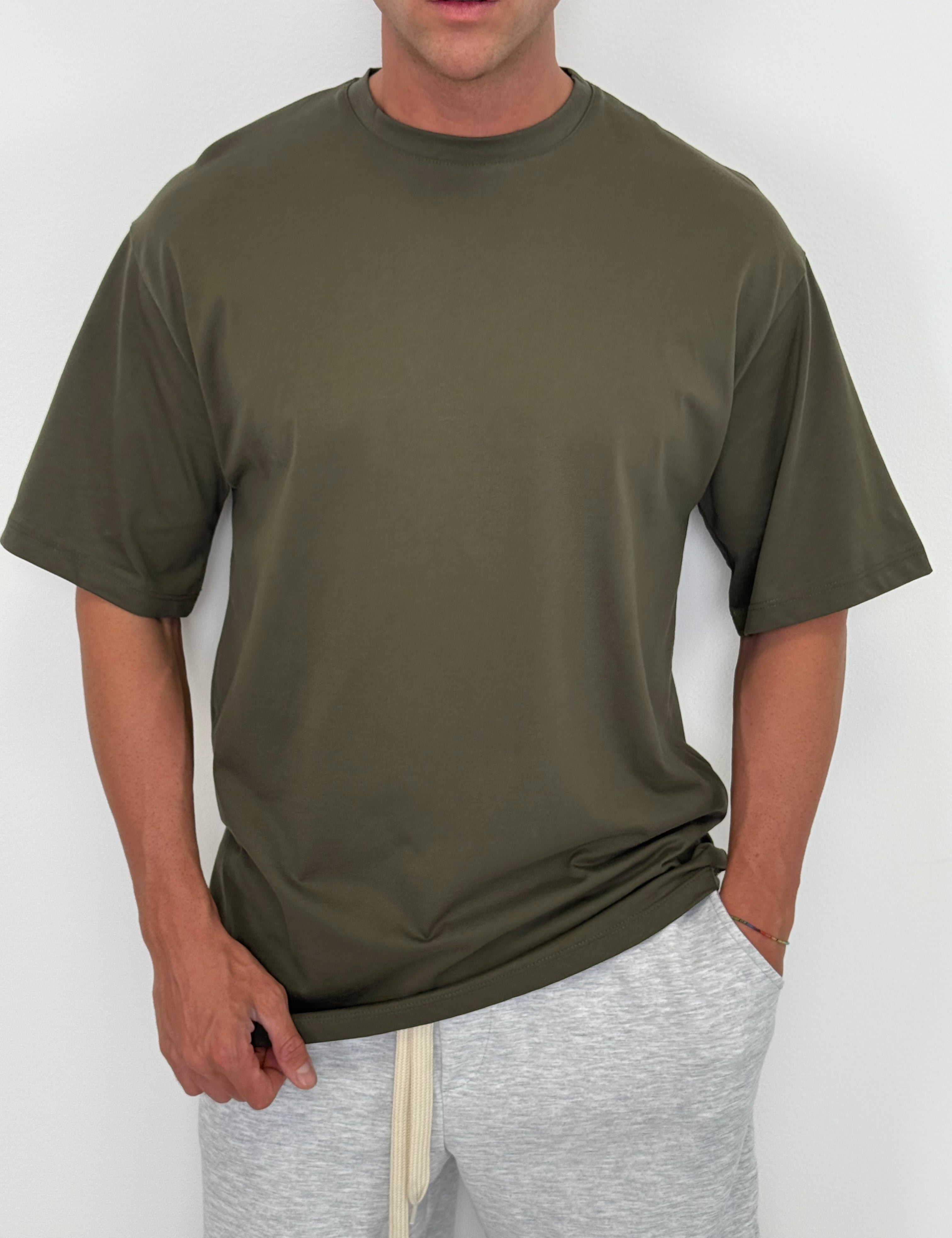 T-SHIRT OVER MADISON