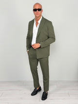 CLASSIC DOUBLE-BREASTED SUIT