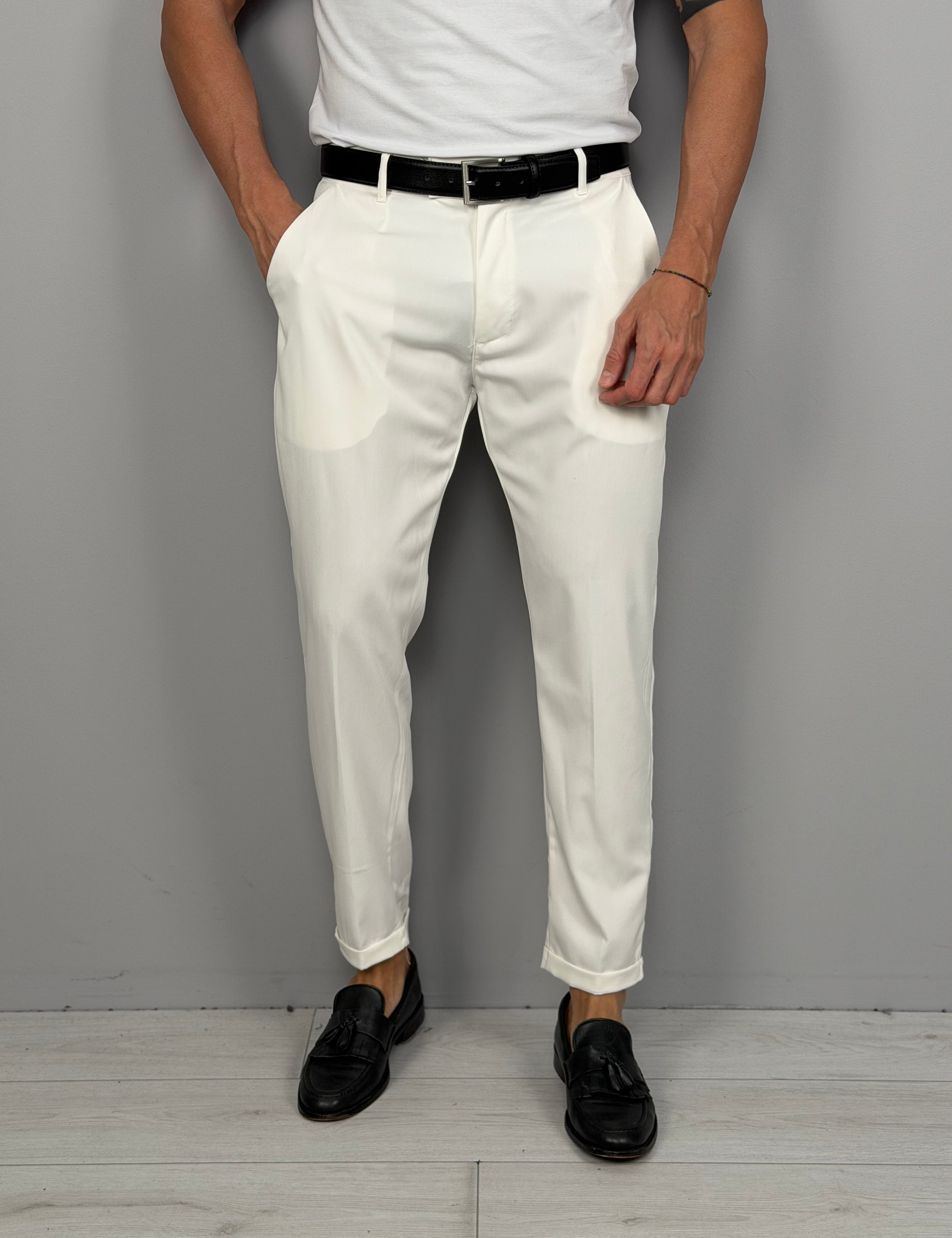 CAPRI TROUSERS WITH ROLLS