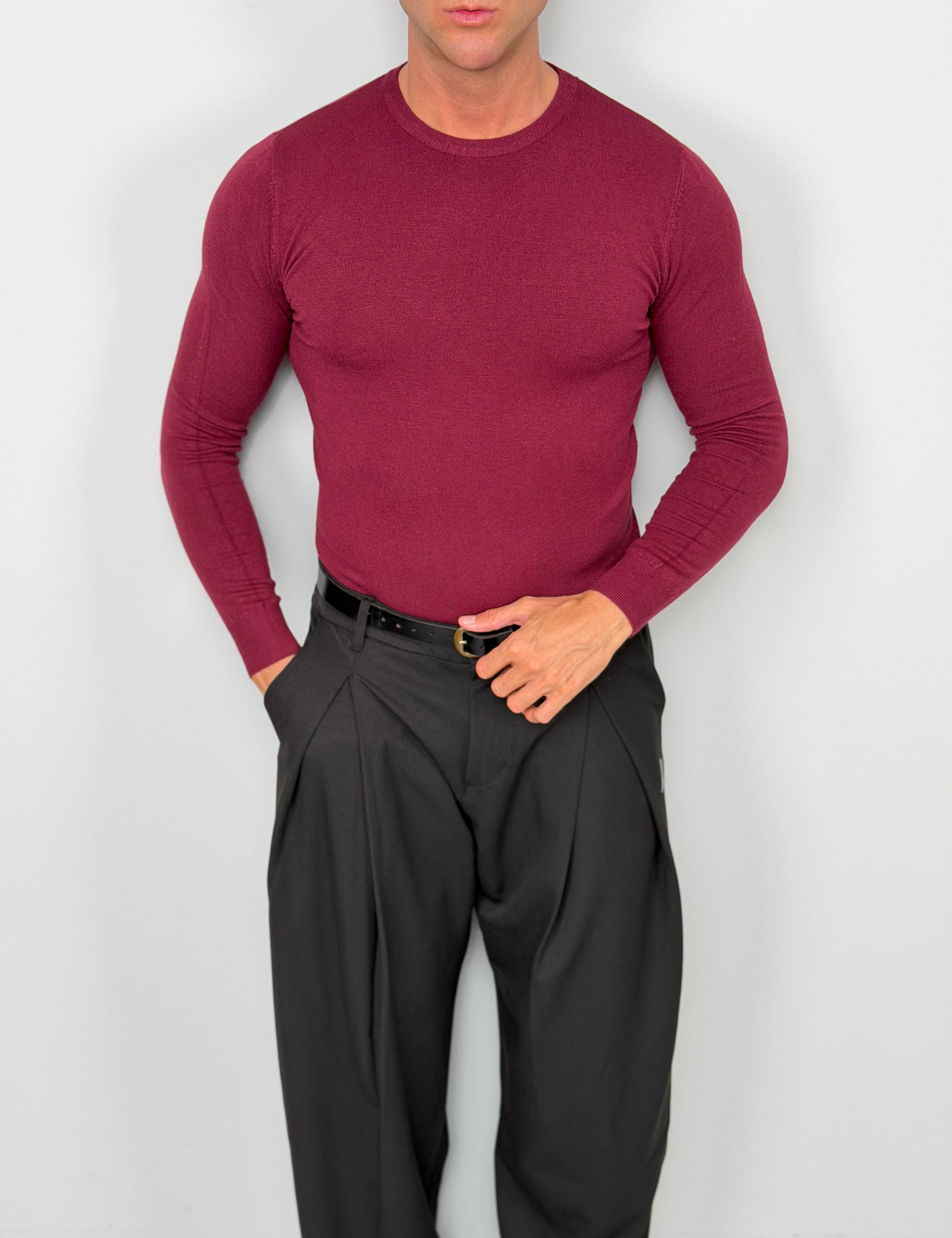 CLASSIC CREW-NECK SWEATER