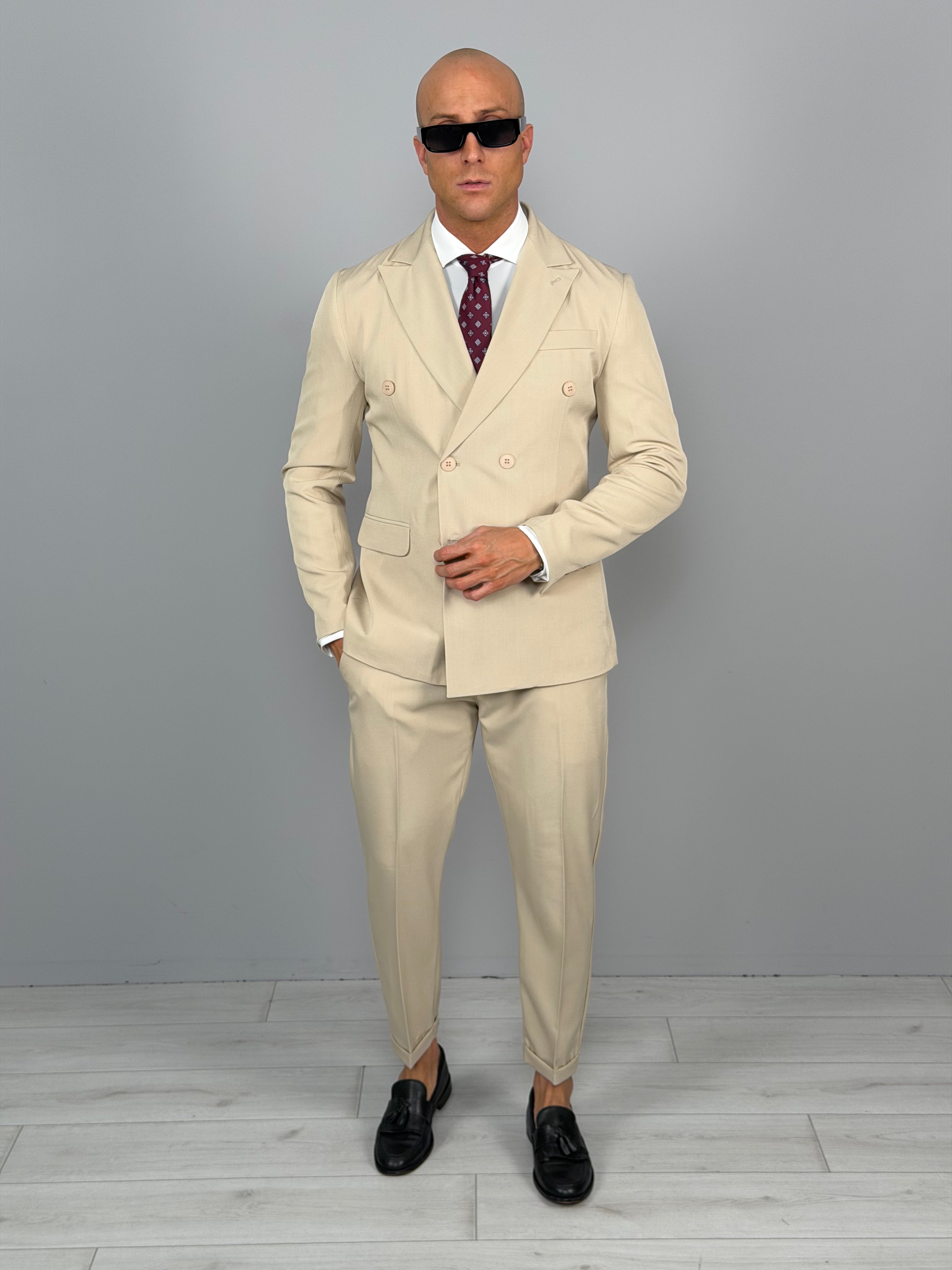 DOUBLE-BREASTED FLAMED SUIT