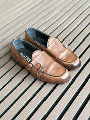 Mocasín de piel color marrón oscuro