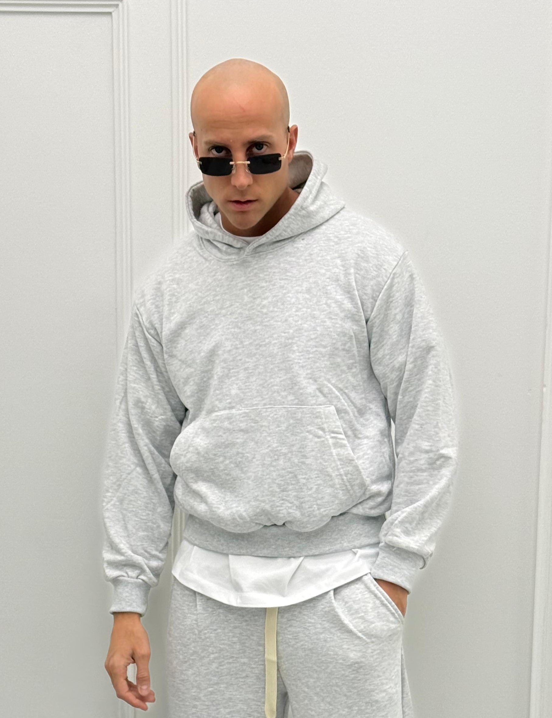 SUDADERA PEINADA DE CORTE CUADRADO