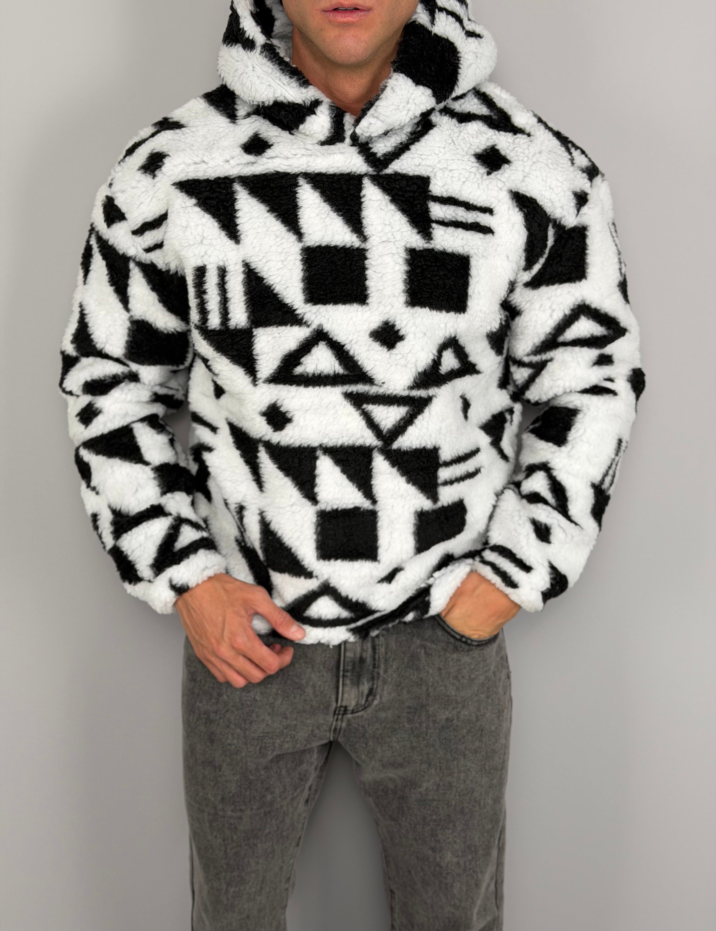 FELPA GEOMETRIC TEDDY