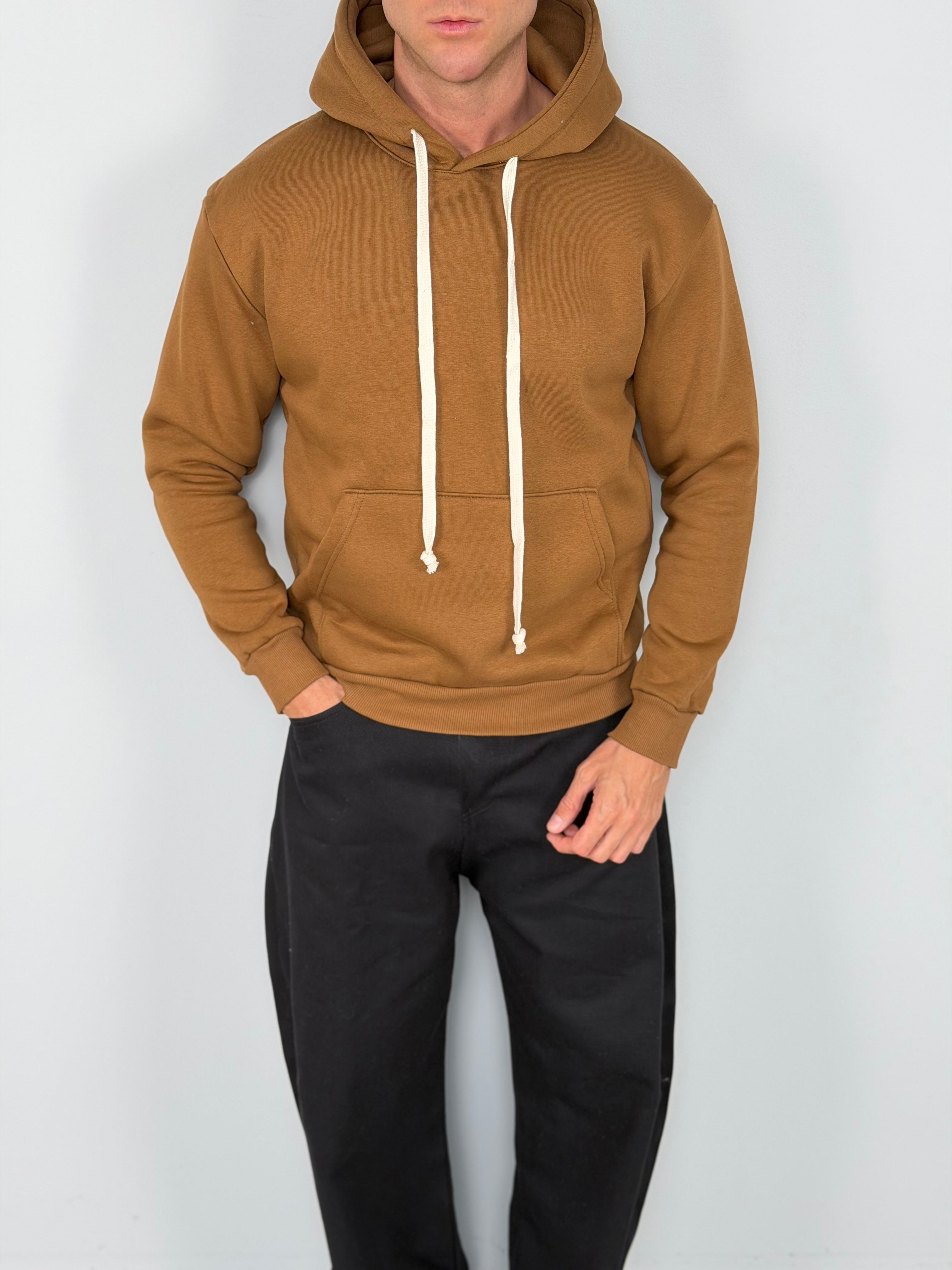 Sudadera básica con capucha de felpa