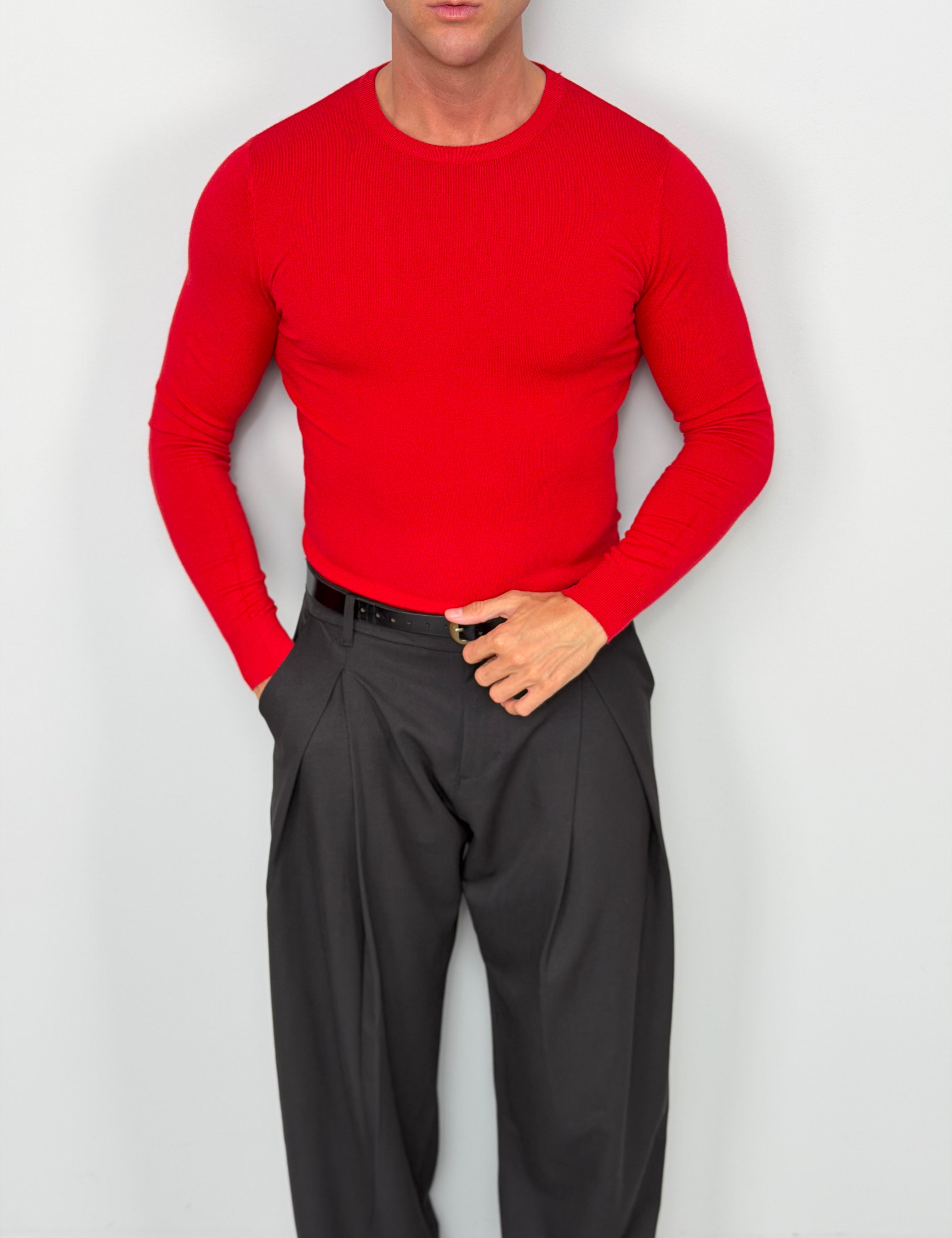 CLASSIC CREW-NECK SWEATER
