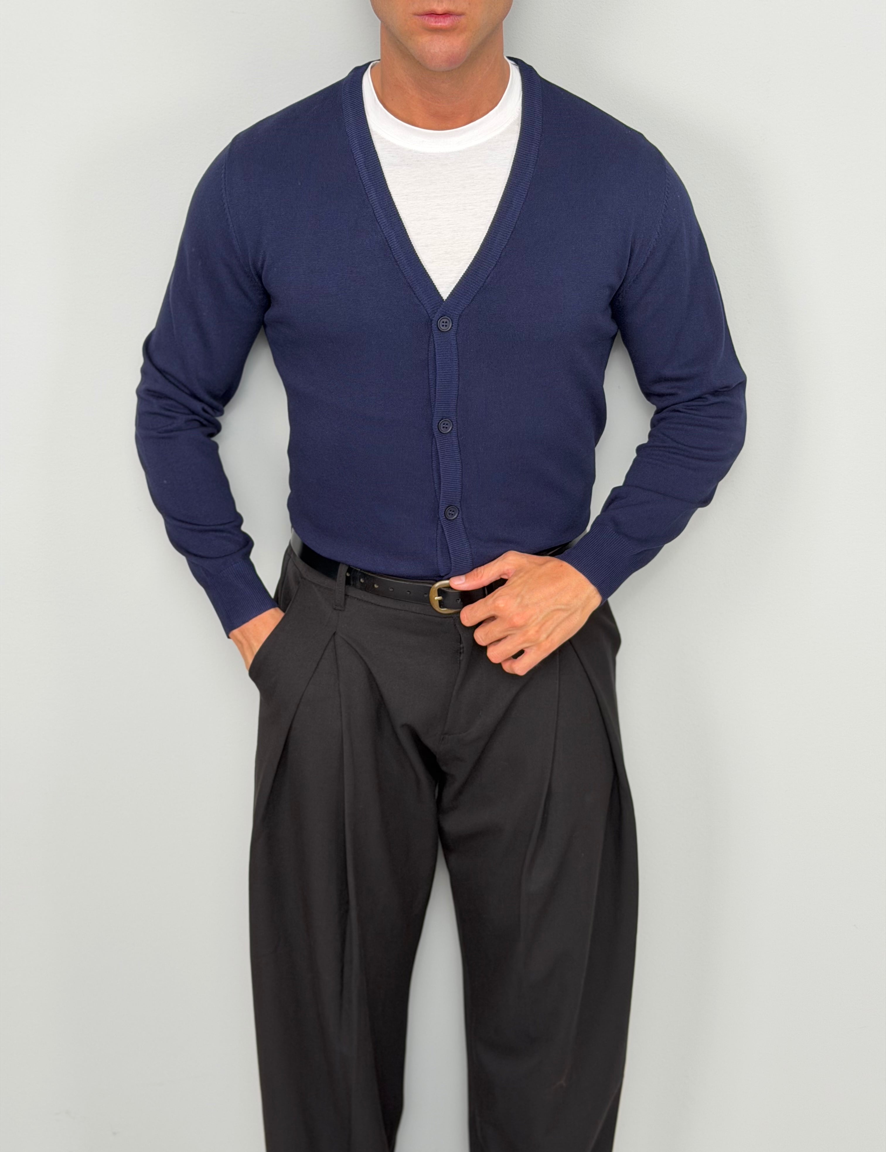 CLASSIC CARDIGAN