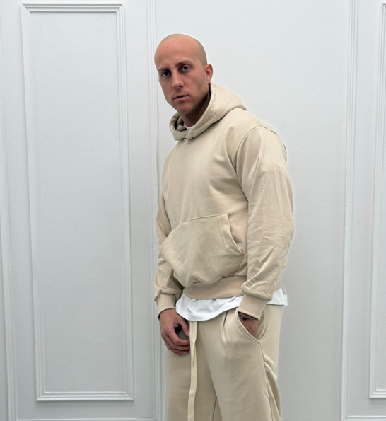 SUDADERA PEINADA DE CORTE CUADRADO