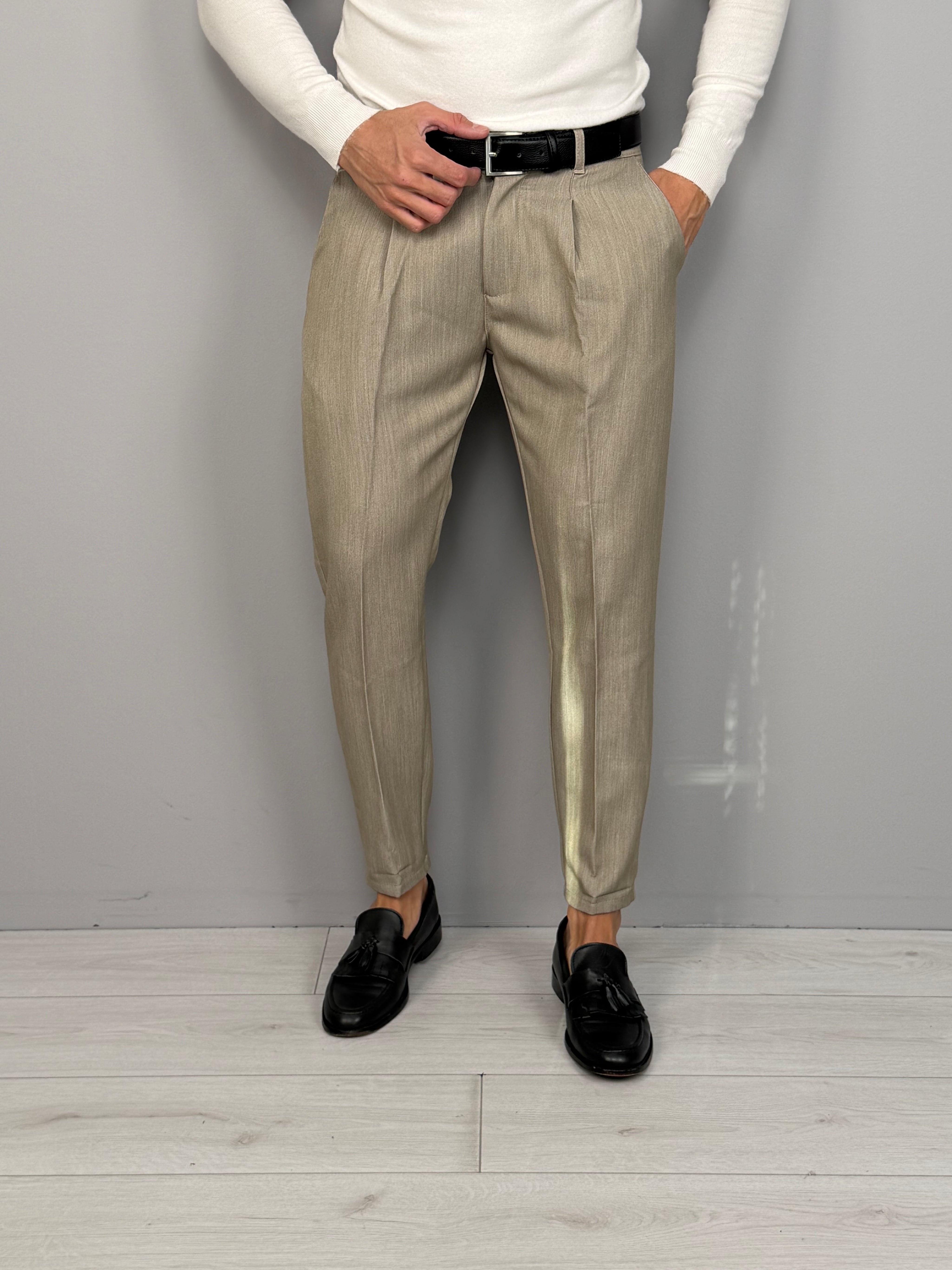 OLINDA CAPRI TROUSERS