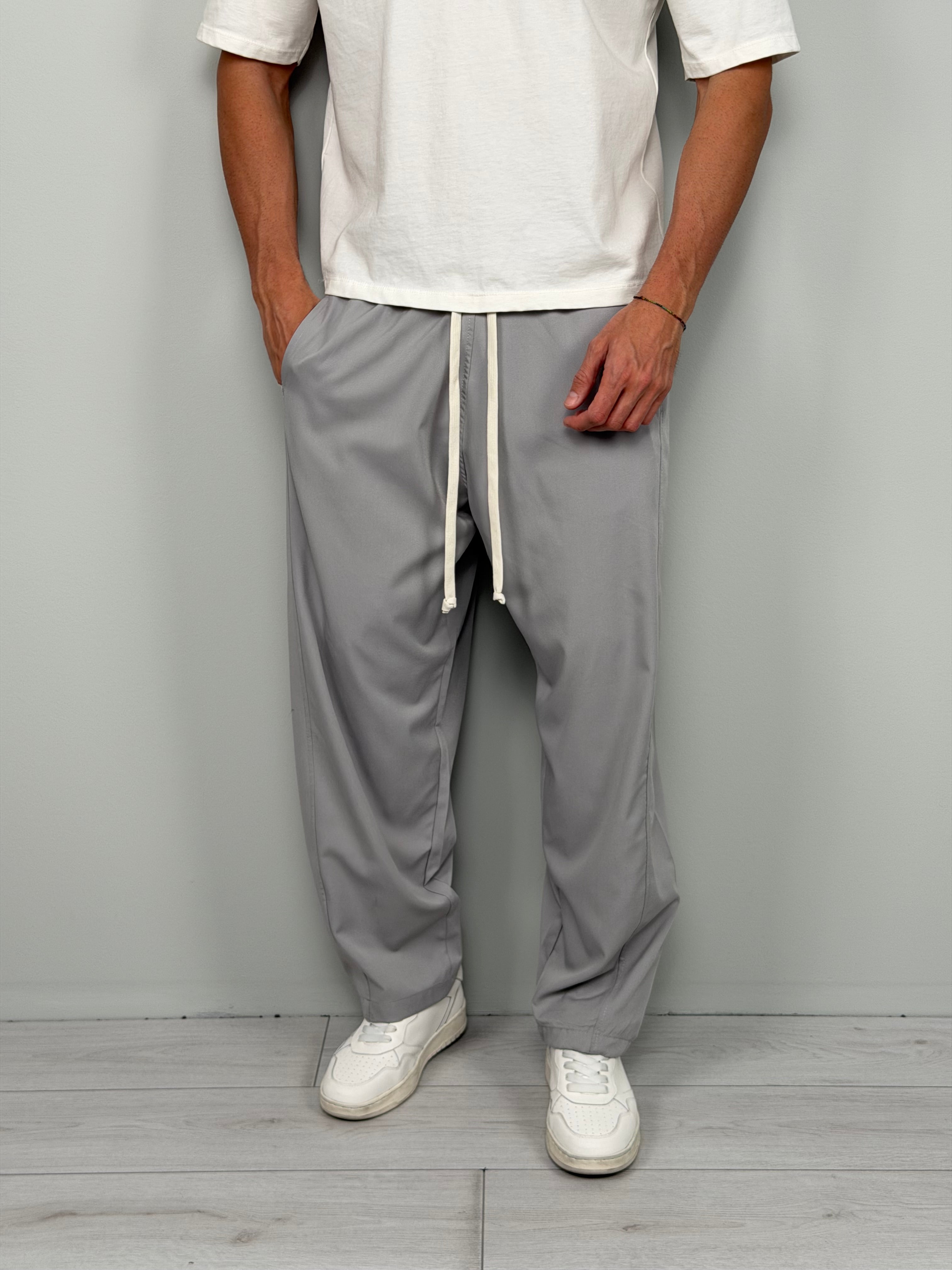 JAPAN WEIT GESCHNITTEN