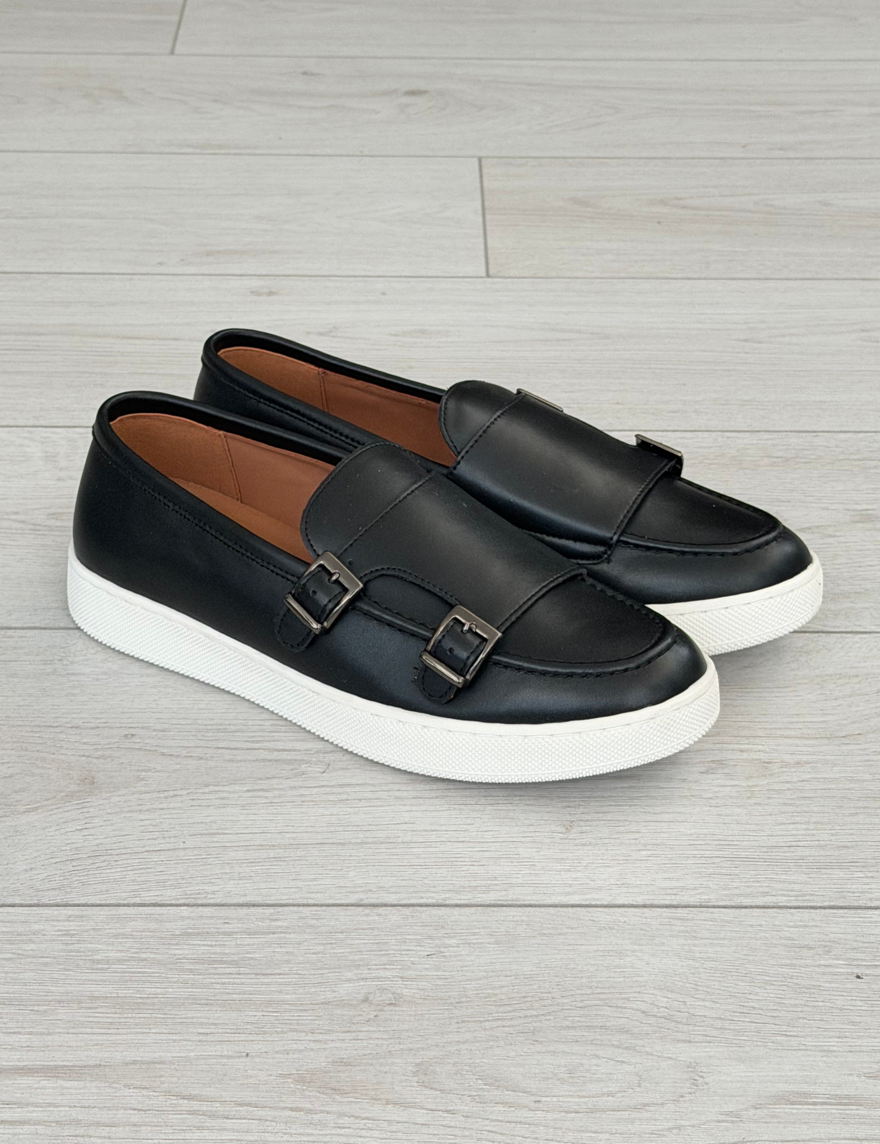 DOUBLE BUCKLE LEATHER MOCCASINS
