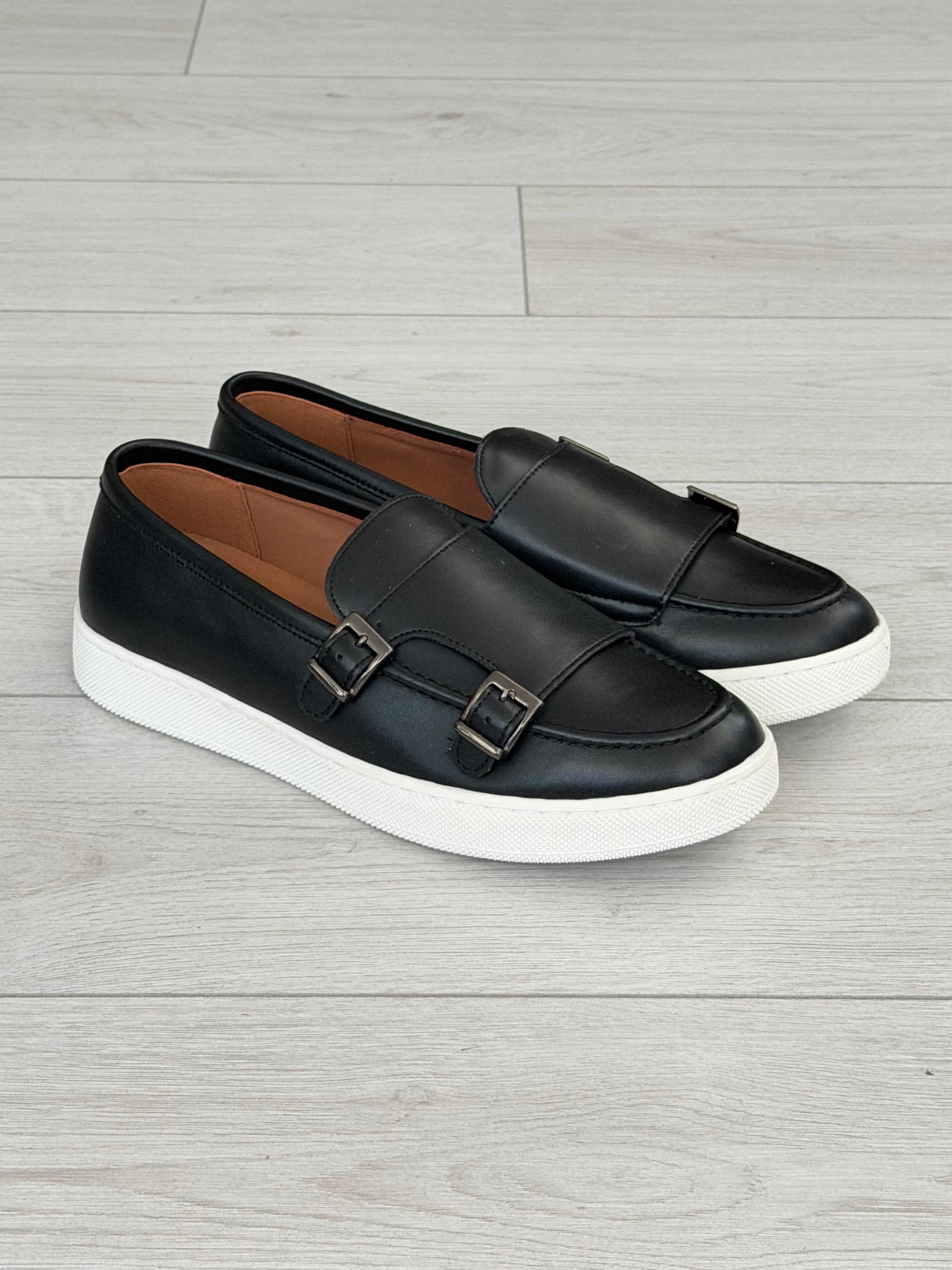 DOUBLE BUCKLE LEATHER MOCCASINS