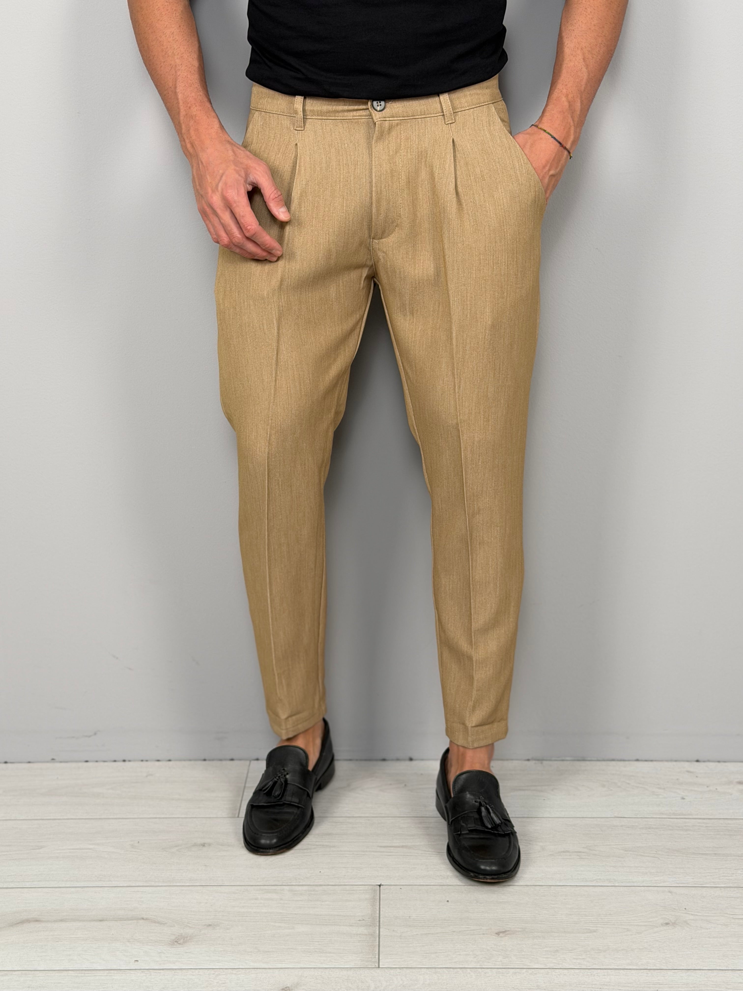 OLINDA CAPRI TROUSERS