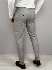 PANTALÓN MOD CAPRI CON BOTONES - BOLSILLOS TRASEROS