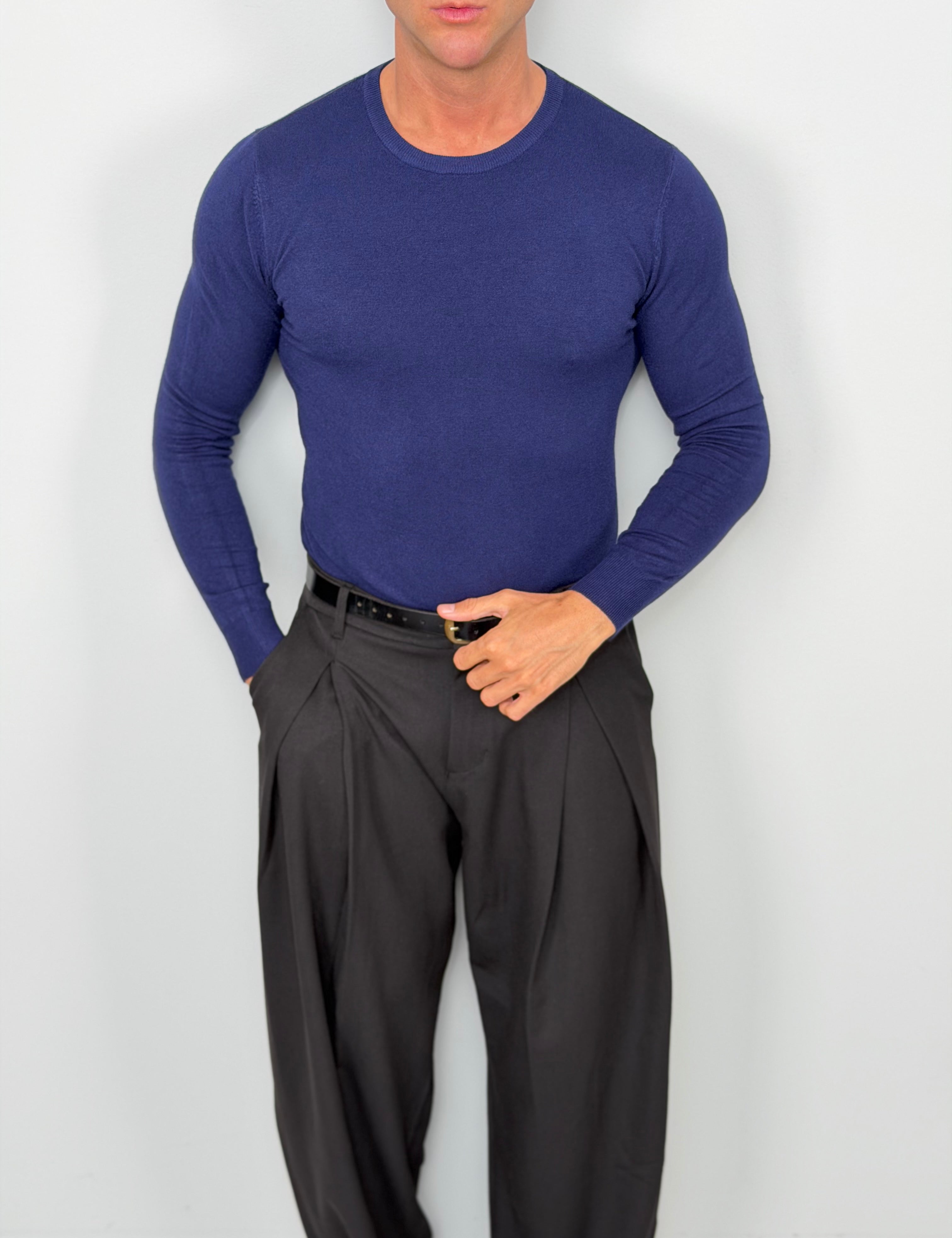 CLASSIC CREW-NECK SWEATER