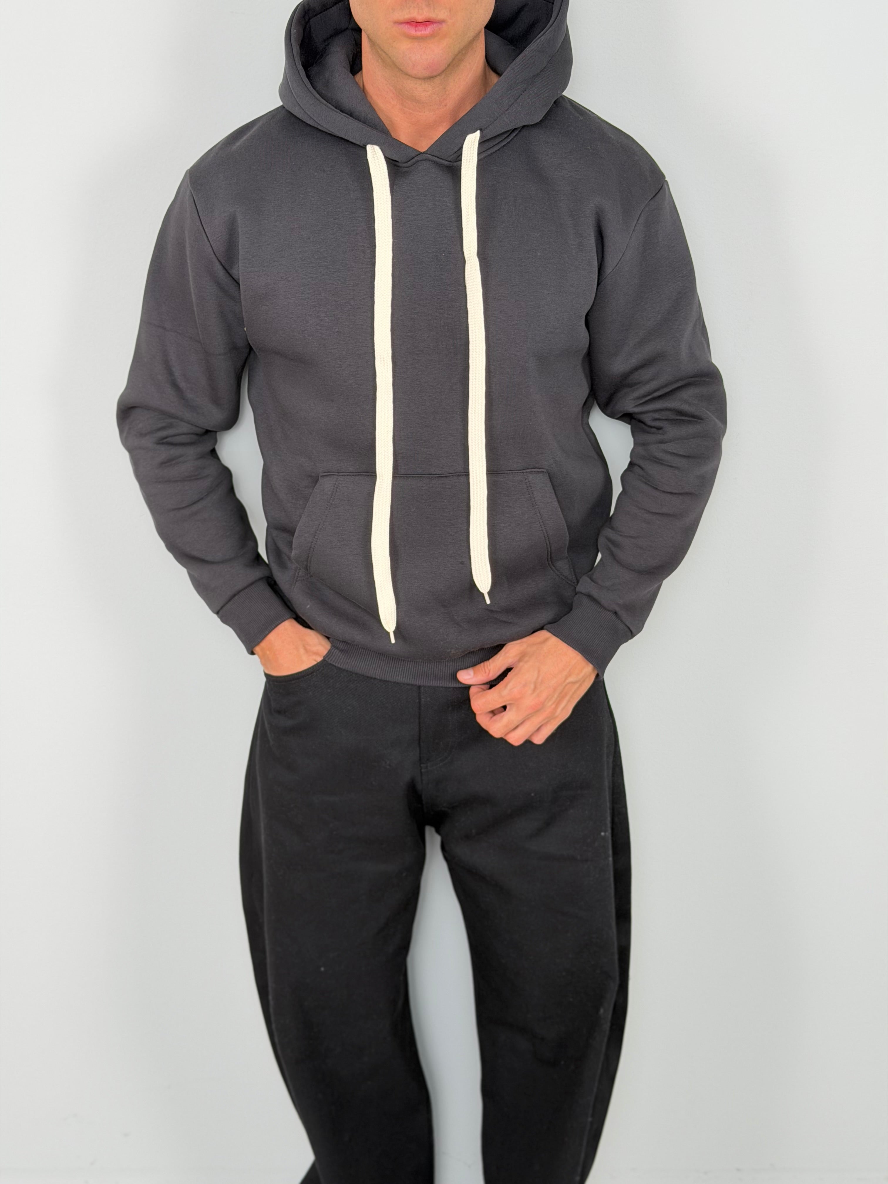 Sudadera básica con capucha de felpa