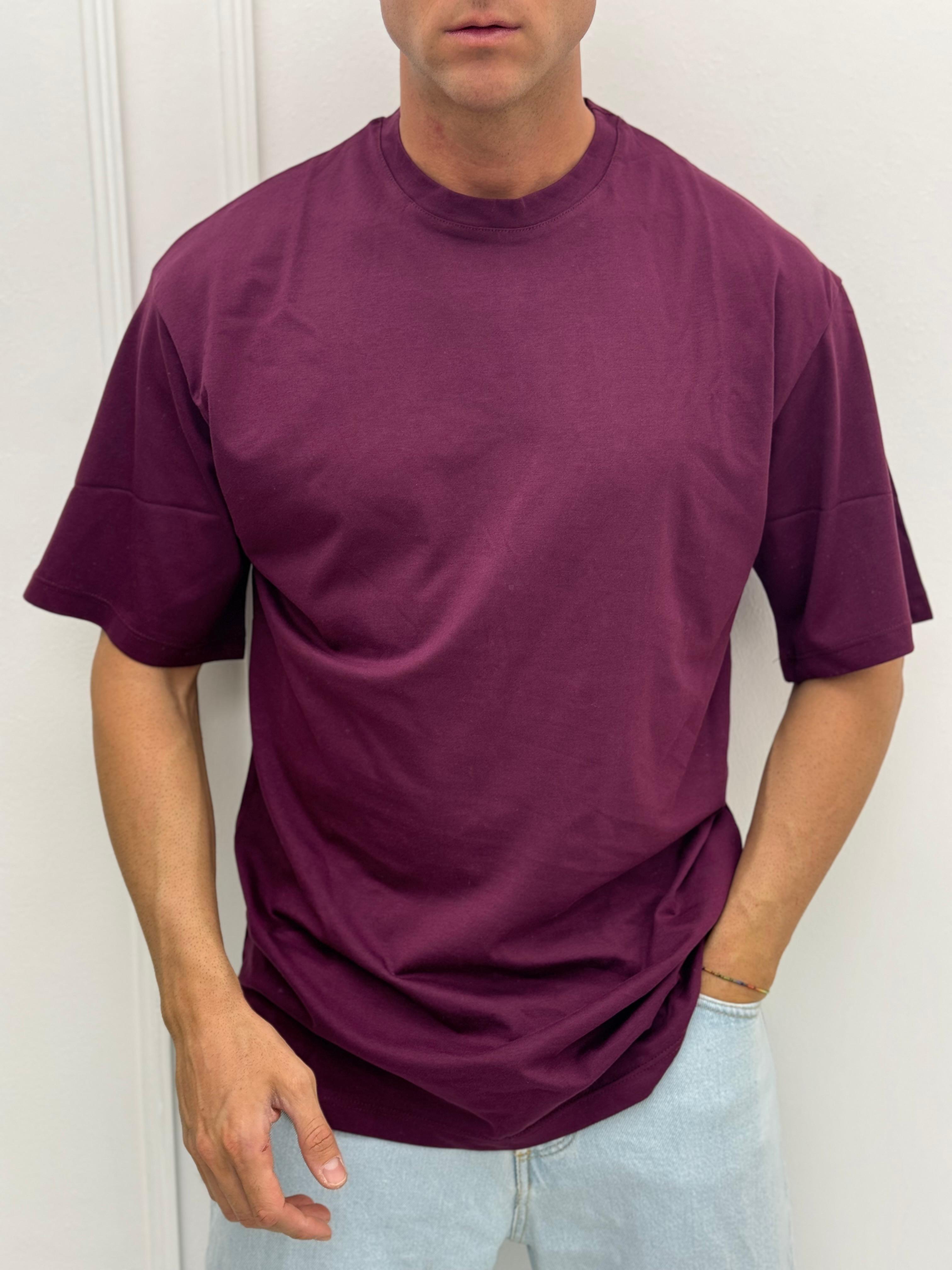 T-SHIRT OVER MADISON